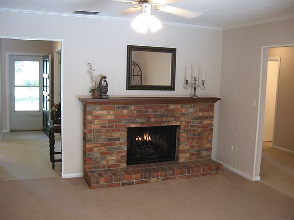 3rd image of 13216 Moran Dr