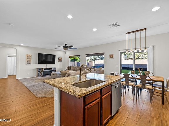 4th image of 2540 E MISTY WILLOW Lane