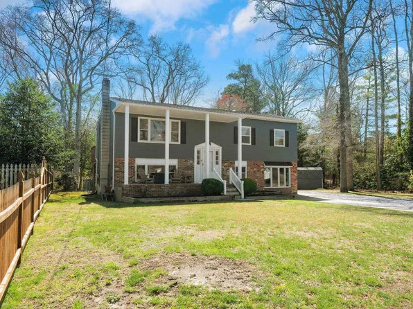 815 Seasounds Ave, Marmora, NJ 08223