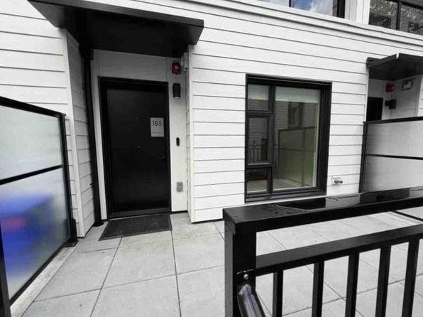 3 bedroom rental in Vancouver — photo 16