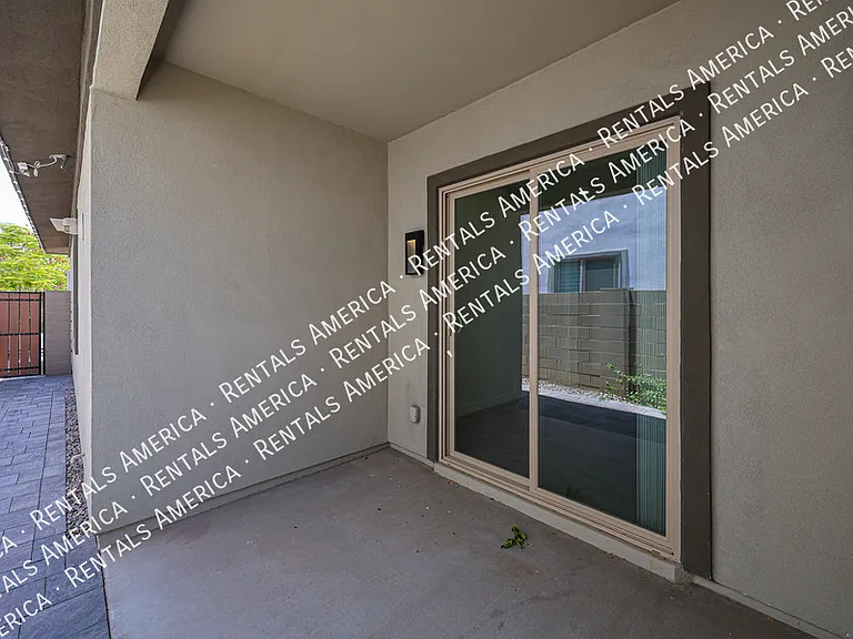 1530 E San Carlos Way — Photo 77
