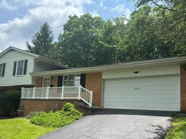 229 Highland Cir, Lewisburg, WV 24901