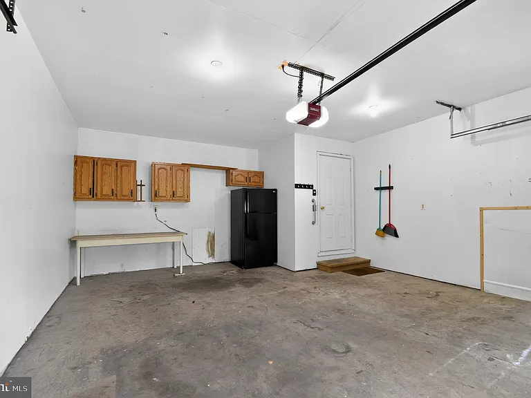 5118 Coach Ct — Photo 16