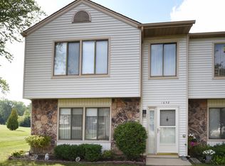 1658 Vermont Dr, Elk Grove Village, IL 60007
