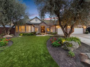 206 N Sidney Ct, Visalia, CA 93291