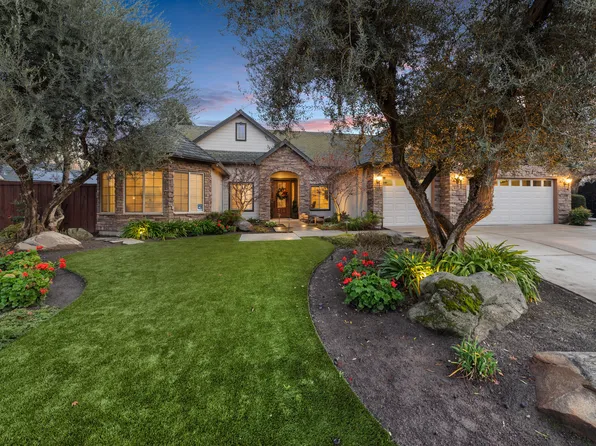 206 N Sidney Court, Visalia, CA 93291
