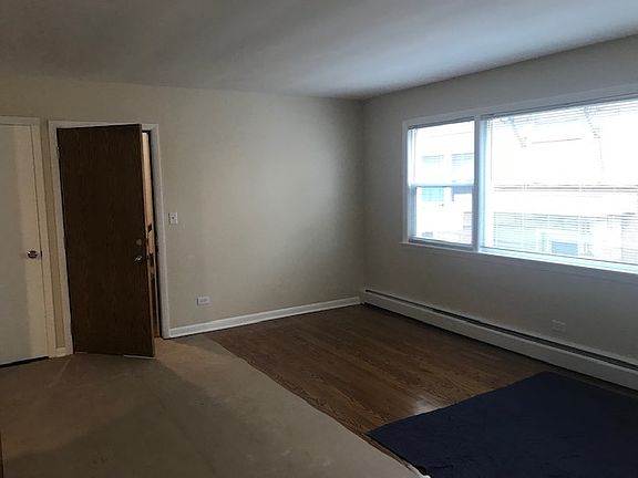 2nd image of 1959 N 19th Ave APT 1W