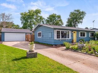 14 Hampton Rd, Montgomery, IL 60538