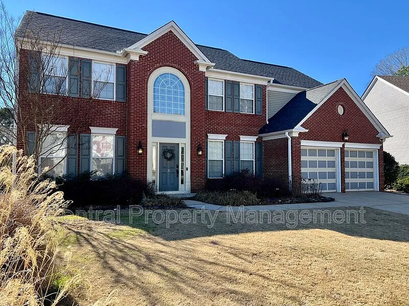 4 bed, 3.0 bath, 2966 sqft, $2,895 — Photo 1