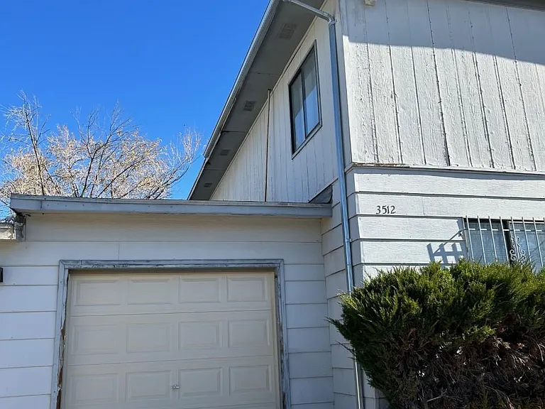 3512 Wellesley Dr NE #D — Photo 1