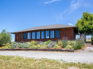 6697 Moro St, Petaluma, CA 94952