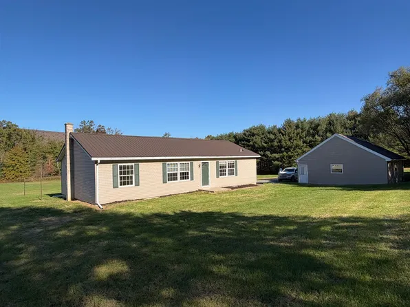 51 Blair Dr, Montgomery, PA 17752