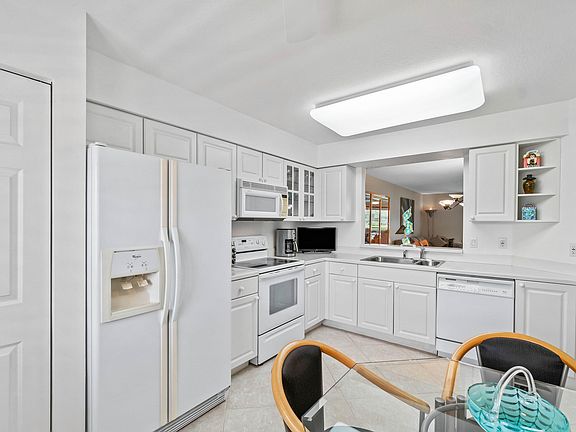 5th image of 5778 Crystal Shores Drive #308