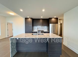 1191 Sunset Dr #907, Kelowna, BC V1Y 0J4