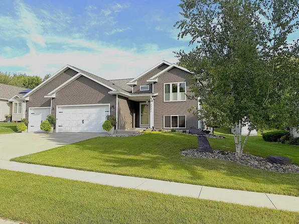3221 Lakeridge Dr NW, Rochester, MN 55901