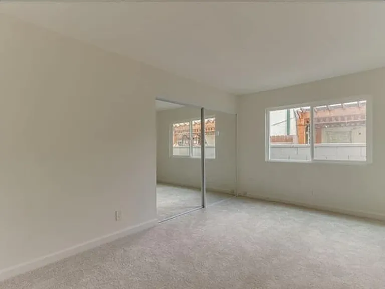 14801 Kingsdale Ave — Photo 8
