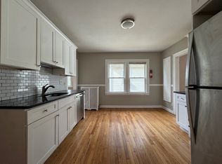 221 Quaker Ln S FLOOR 2, West Hartford, CT 06119