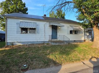 7 2nd St, Saint Peters, MO 63376