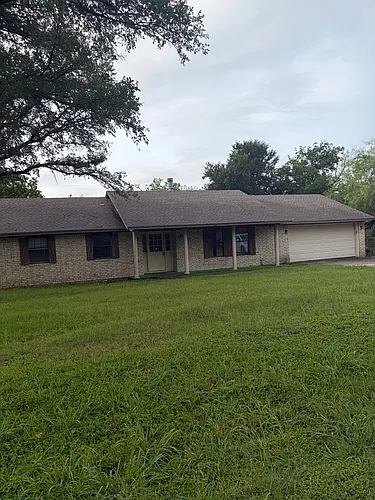 200 Ouida Dr Photo 1