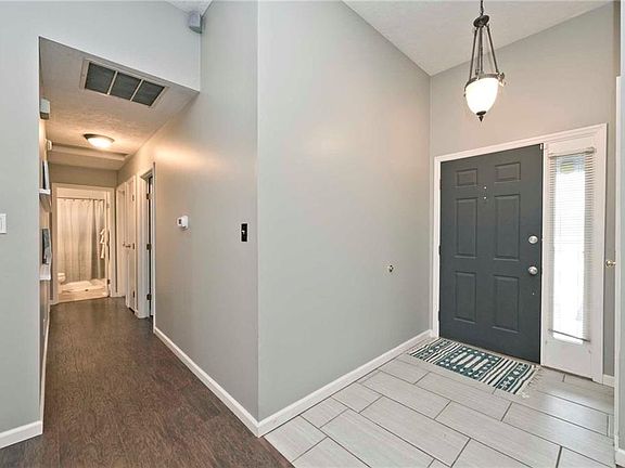 4th image of 11208 Baywood Ln