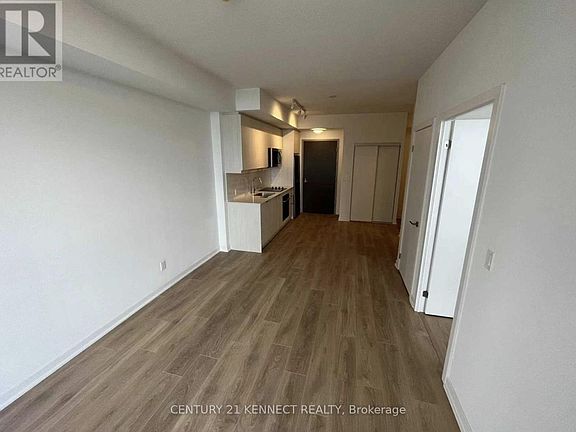 5th image of 38 Forest Manor Rd #1501