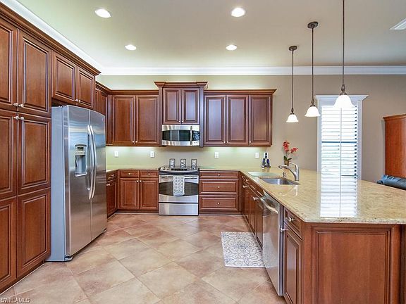5th image of 3812 Columbia Ct