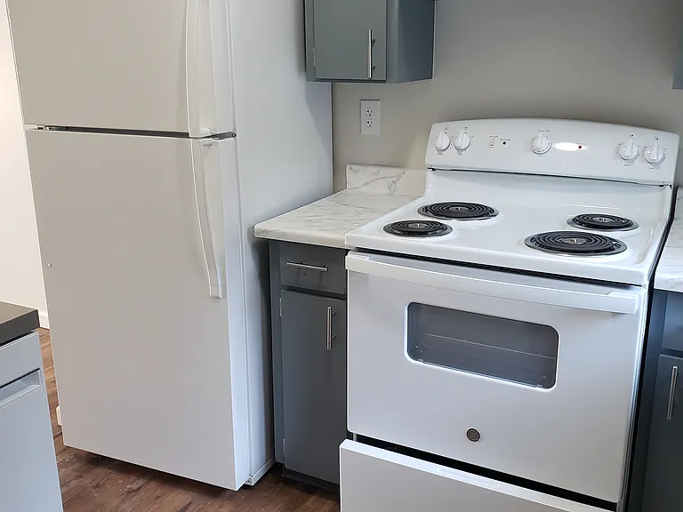 Greystone Apartments — Photo 17