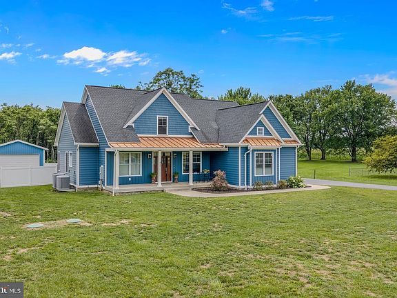 3rd image of 420 Winebrenner Rd