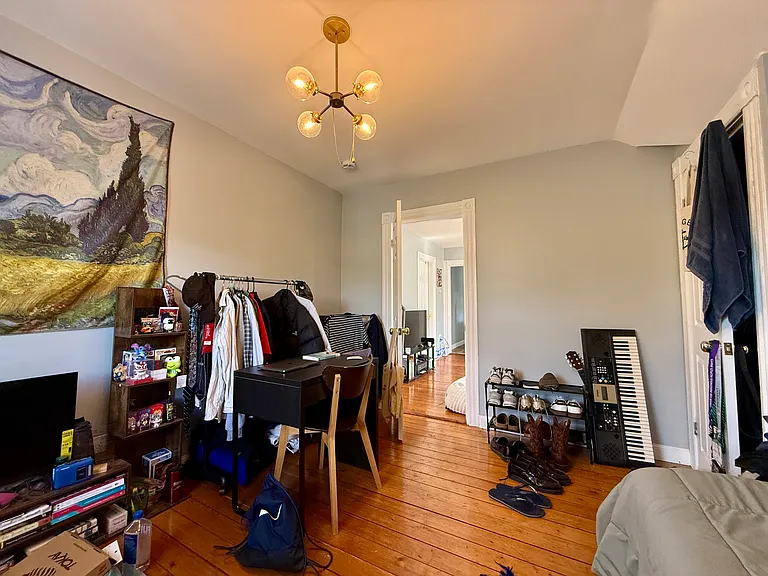 17 Amy St #3R — Photo 9