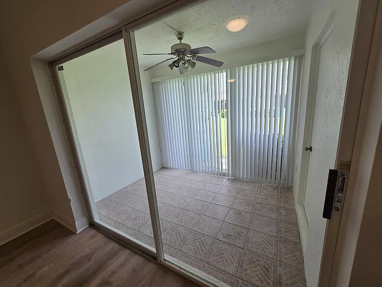 78 Simonton Cir — Photo 2