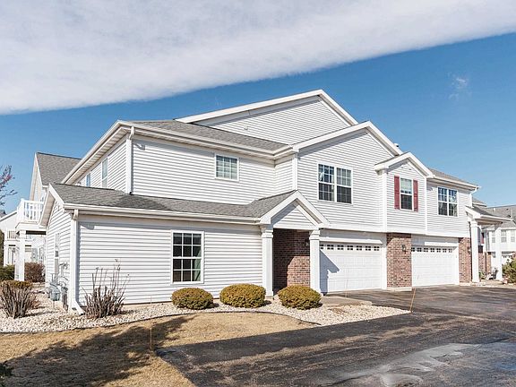 2nd image of 4725 Poplar Creek Dr