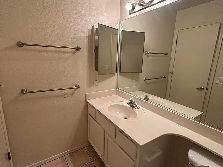 51 N Del Pueblo Pl — Photo 15