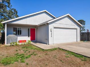 52838 NE 2nd St, Scappoose, OR 97056