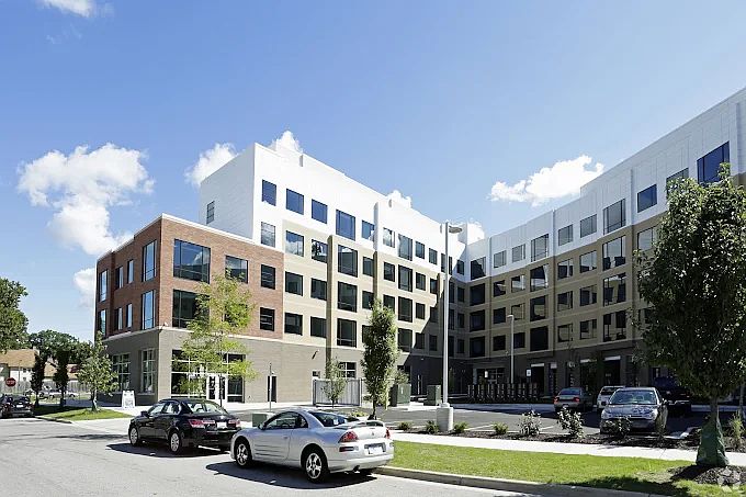 Building Photo 5
