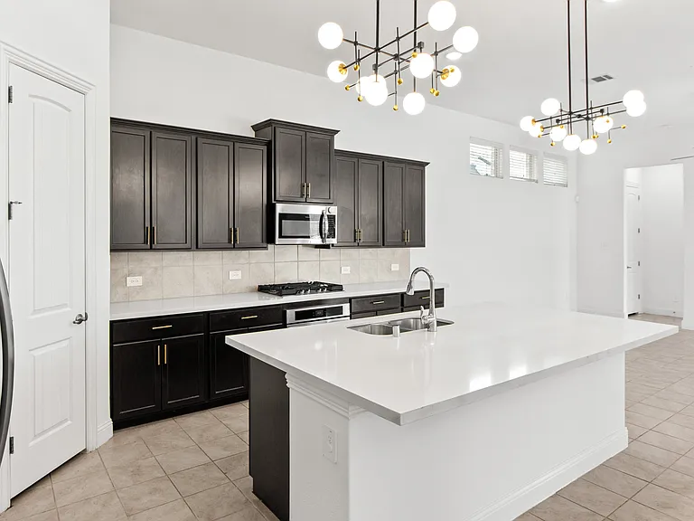 1413 Buckeye Trl — Photo 21