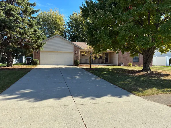 212 Farnum St, Clyde, OH 43410