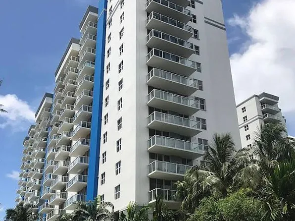 5091 NW 7th St #Ts-11, Miami, FL 33126