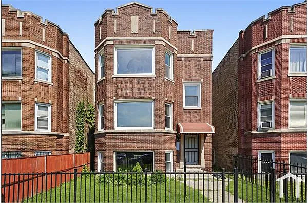 7959 S Essex Ave #2 photo 1