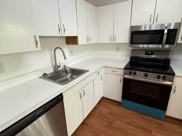 585 Park Rd Unit 10-3, Waterbury, CT 06708