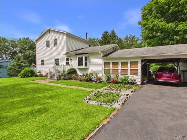 3303 Gracie Rd, Cortland, NY 13045