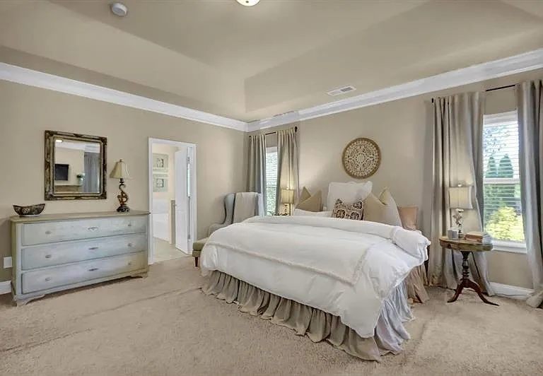 4960 Wilshire Xing — Photo 18