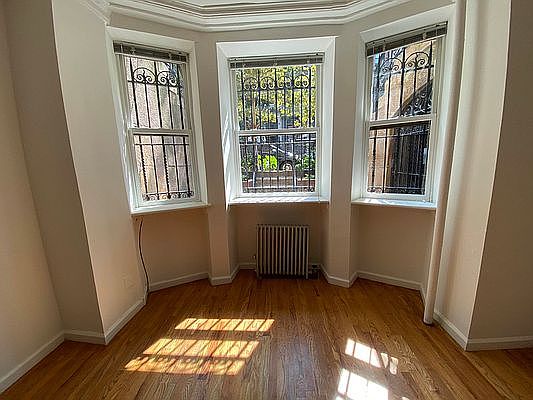 5th image of 57 W 85th St APT 1