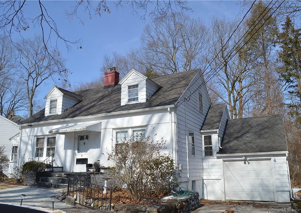 2nd image of 4 S Forest Cir