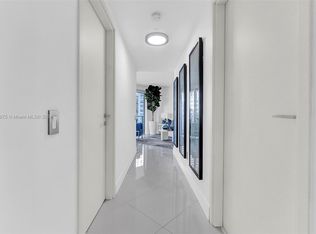 1802-1300 Brickell Bay Dr, Miami, FL 33131