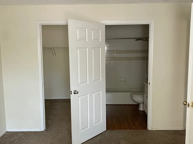 12300 Apache Ave #205 — Photo 9