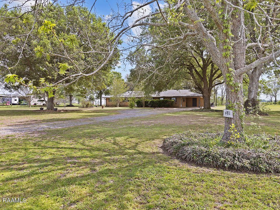 1st image of 681 Emar Dr