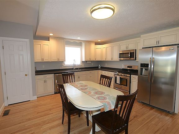 4th image of 142 Township Road 1052