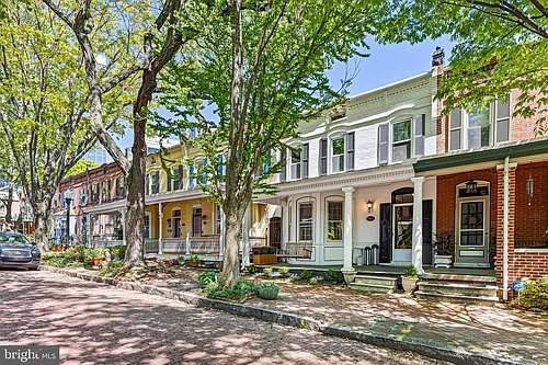 1010 Trenton Pl Photo 1
