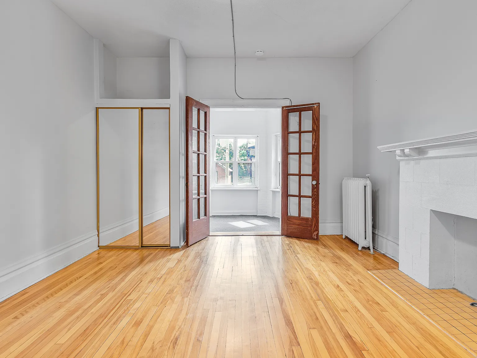 305 Waverley Street — Photo 4