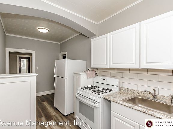 5th image of 952 S Oak Park Ave APT 15